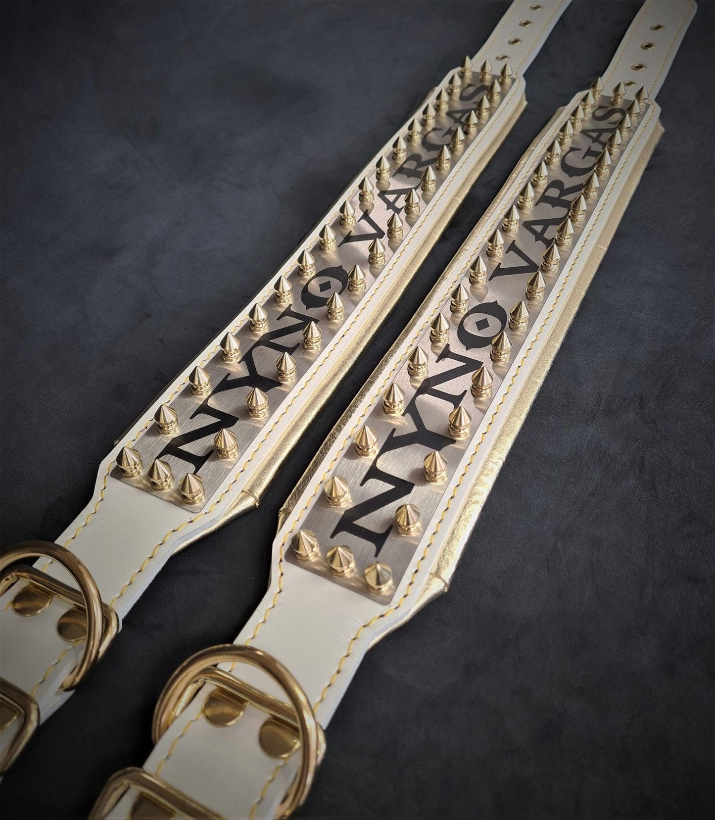 "Metal" ogrlica bijelo-zlatna - personalizirana!